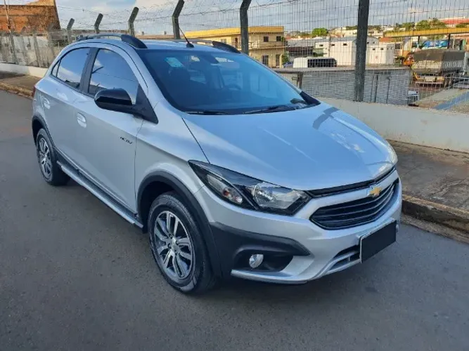 Chevrolet Onix Activ 1.4 8V Flex Aut. 4P 2017
