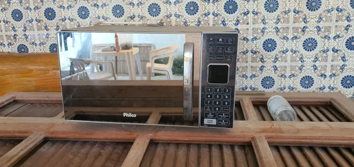 Micro-ondas com defeito