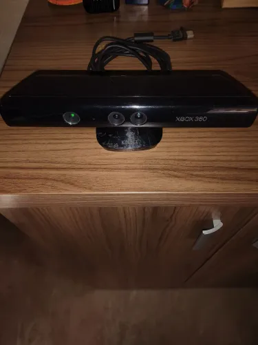 Kinect Xbox 360 +6 jogos