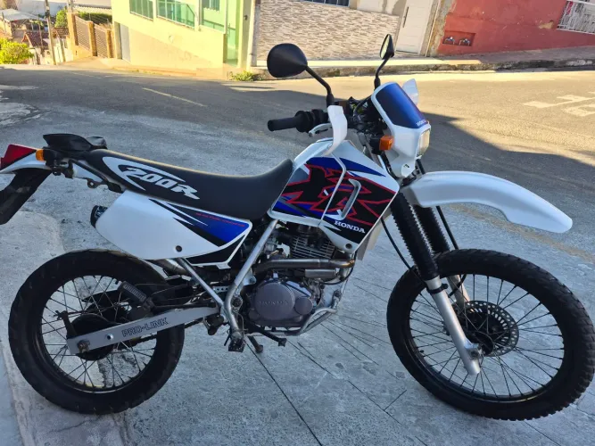 XR 200R ano 2001