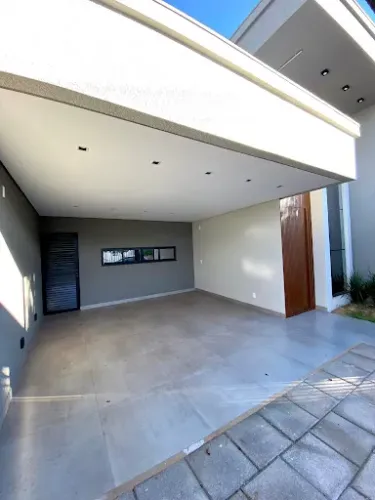 Casa com piscina no Parque Verde | 1 suíte + 2 quartos | 135 m²