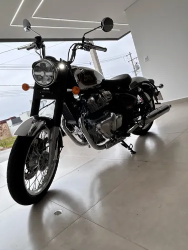 Royal Enfield Classic Chrome 650 2027