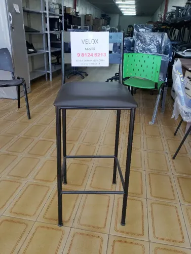 Banqueta quadrada 70 cm altura
