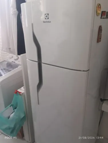 REFRIGERADOR ELETROLUX BRANCO DUAS PORTAS