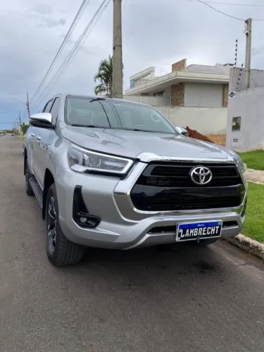 Toyota Hilux CD SRV 4X4 2.8 TDI Diesel Aut. 2025