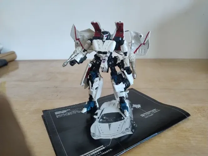 Transformers Alternity A-01 Starscream - Mitsuoka Orochi - Metal Die-cast