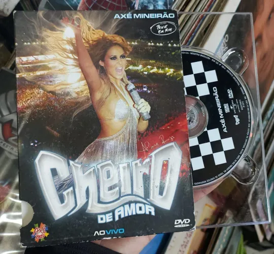 DVD banda Cheiro de Amor só vivo 