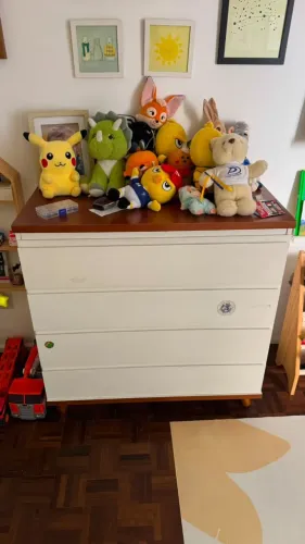 Cômoda Infantil com 4 Gavetas