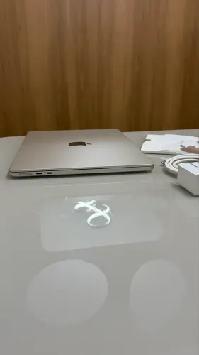 MacBook M3 8GB 512GB 