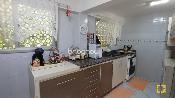 Casa com espaço gourmet na Trindade em Florianópolis -SC