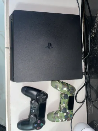 Vendo ps4 slim zero