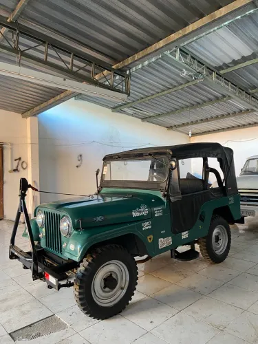 Willys Overland Jeep 2.6 12V Gasolina 2P 1975
