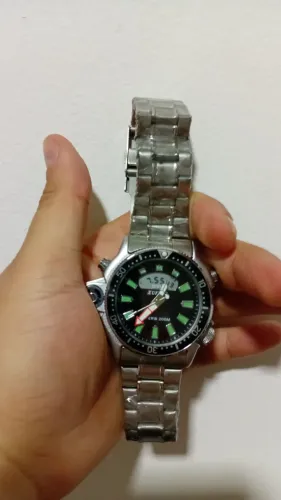 Relógio moderno masculino