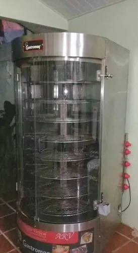 Vendo máquina giratória de assar galeto