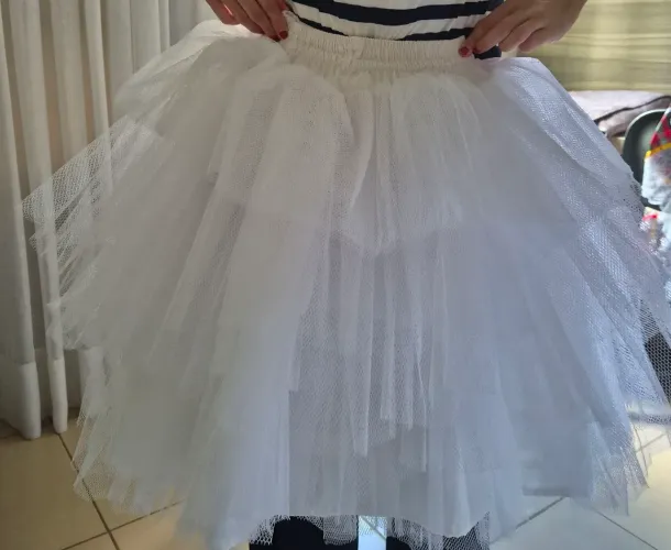 Vestido de São João infantil com saia de armação