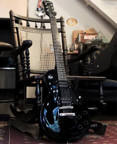 Guitarra Epiphone Les Paul Studio
