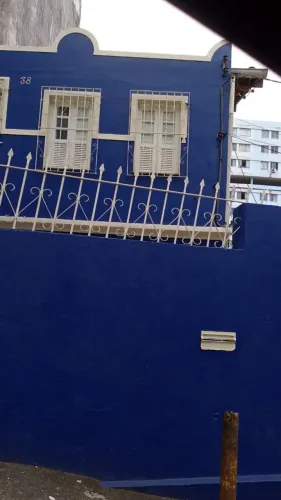 Aluga uma casa de 3 quartos