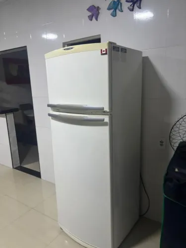 Geladeira a venda
