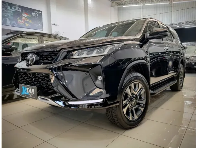 Toyota Hilux SW4 Diamond 2.8 TB 4X4 Die. Aut. 2024