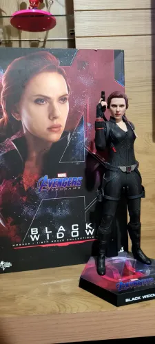Viuva negra hot toys vingadores ultimato