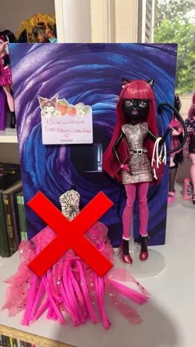 (LER DESCRIÇÃO) Boneca Monster High Catty Ns