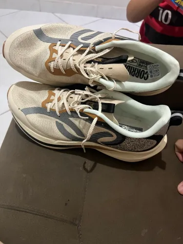 Vendo tênis de corrida