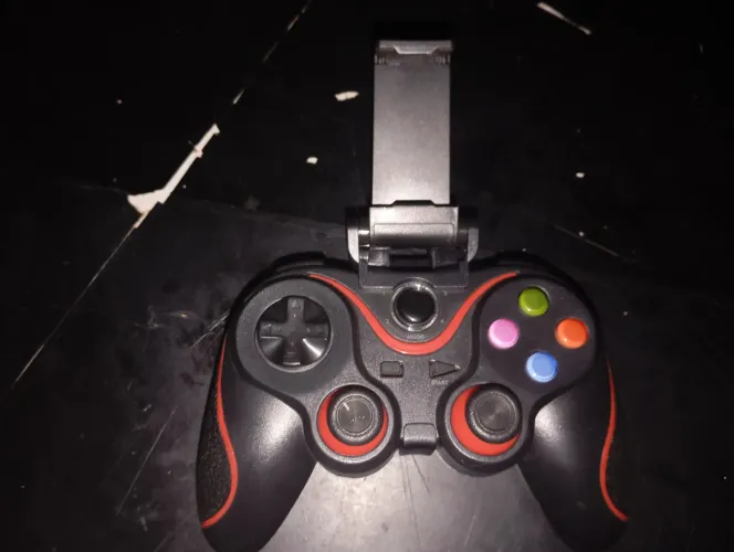 Controle wireless sem fio nunca usado com suporte para o celular e com cabo de carregar