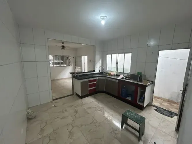 Casa 2/4 com 1 Suíte em Ferraz de Vasconcelos