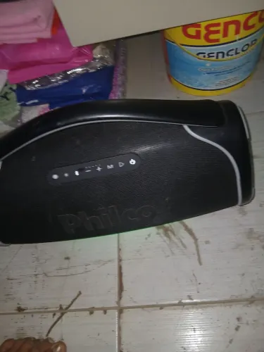 Booombox  seme nova  pra vender longo... * 