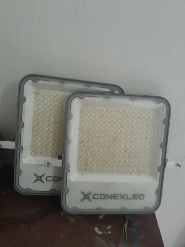 Refletores led