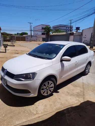 Volkswagen Voyage 1.0/1.0 City MI Total Flex 8V 4P 2013