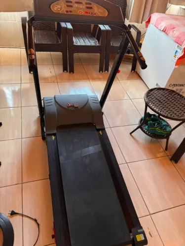 Esteira Ergométrica Dream Fitness DR 2110 (Bivolt) - Ótimo Estado!