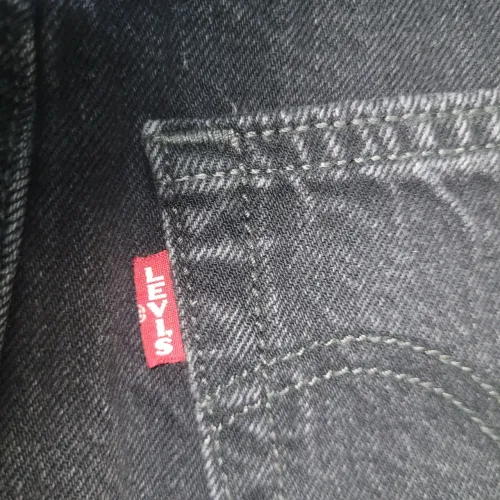 Saia feminina Levis