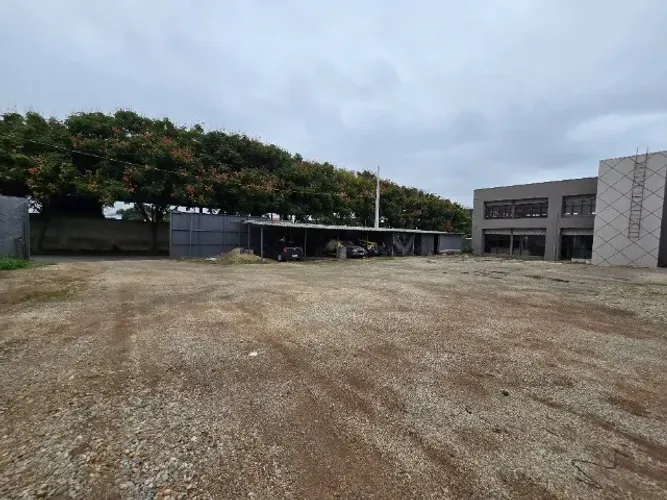 Aluga-se Excelente Terreno p/ Lavacar/Estacionamento Próximo Aeroporto Afonso Pena 800 m2
