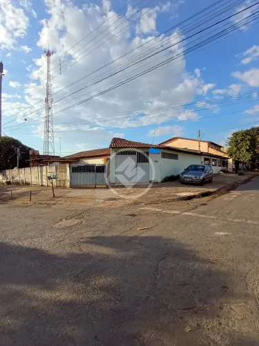 Lote / Casa (Esquina) - Jardim Guanabara codigo: 360120