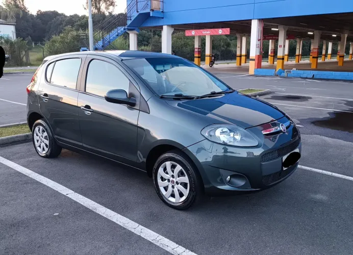 Fiat Palio Attractive 1.0 EVO Fire Flex 8V 5P 2013