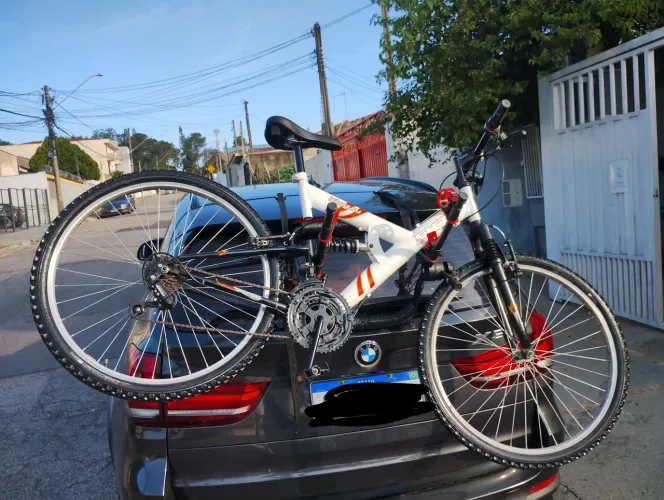 Bicicleta Full Suspension de Altíssima Qualidade em estado de 0km