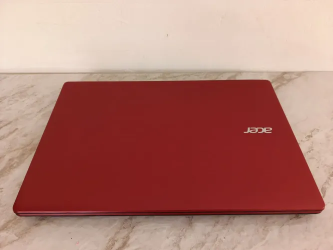 Notebook ACER I3, 8GB, 1TB