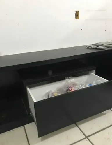 Balcão com gaveta
