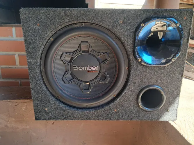 Vendo caixa trio e módulo