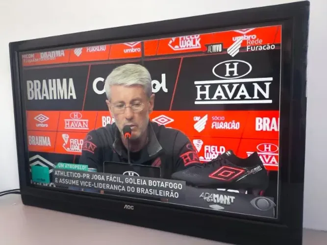 TV AOC 32" LCD HD - Modelo LC32W053 (Imagem 100% / Monitor)
