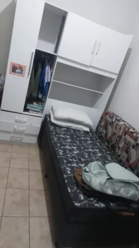 Guarda roupa de solteiro