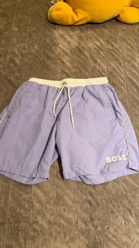 SHORT ORIGINAL DA HUGO BOSS ROXO TAMANHO G