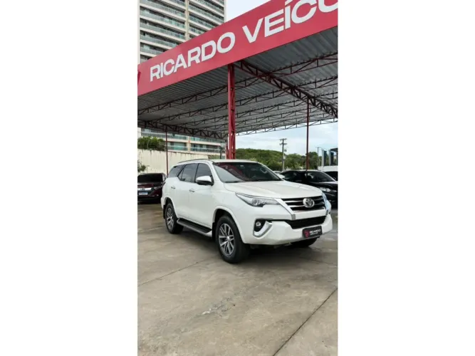 Toyota Hilux SW4 4X4 2.8 Diesel 2019