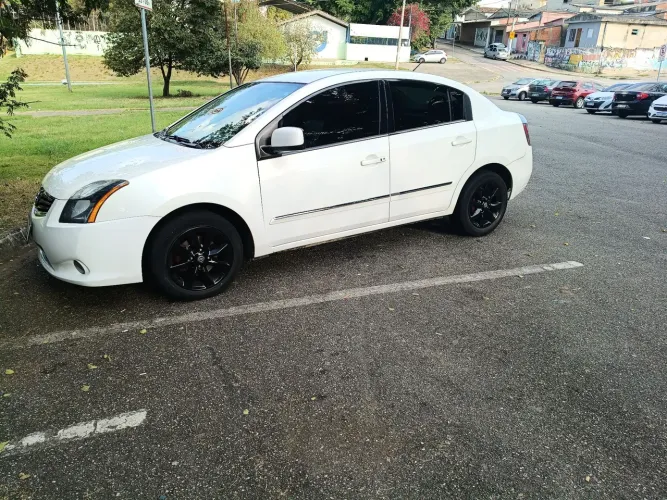 Nissan Sentra S 2.0/ 2.0 Flex Fuel 16V Aut. 2013