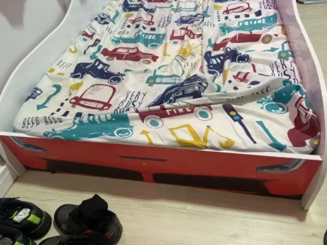 Cama+colchão Ferrari de criança 