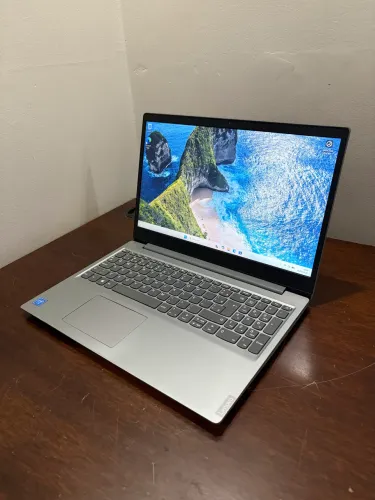 Notebook Lenovo Celeron N4000 + SSD + 4GB RAM | Rápido e Revisado
