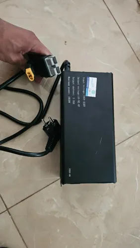 Carregador de Bateria de Lítio Ajustável de 10V a 92.4V, 3A a 30A, para 24V, 36V, 48V, 60V
