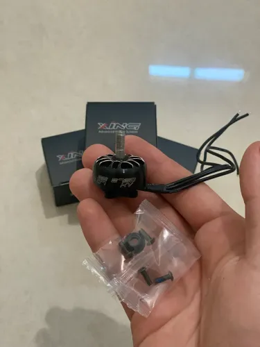 Motor para drones XINGI 2207-2750 kv