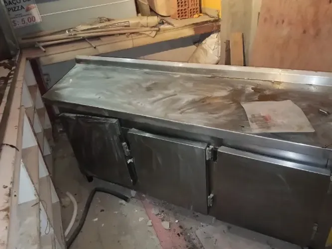 Balcão refrigerado de parede 